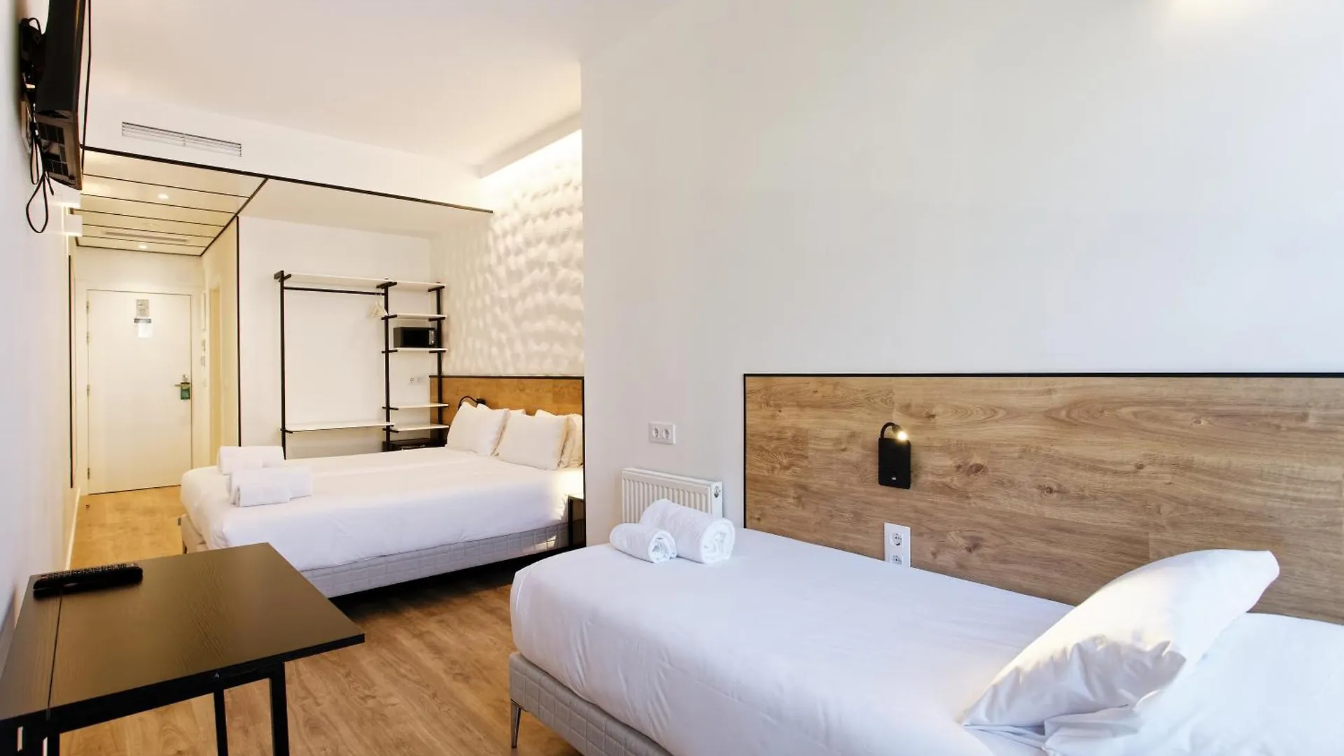 ***  Green House Hotel Барселона Испания
