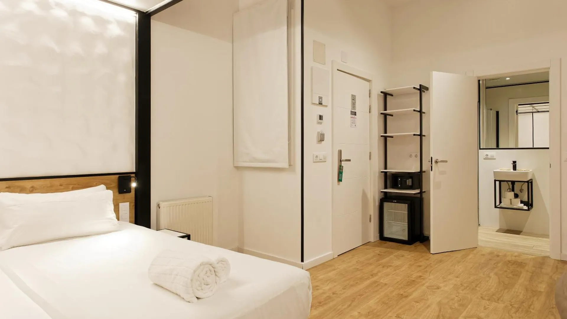 Green House Hotel Barcelona 3*,
